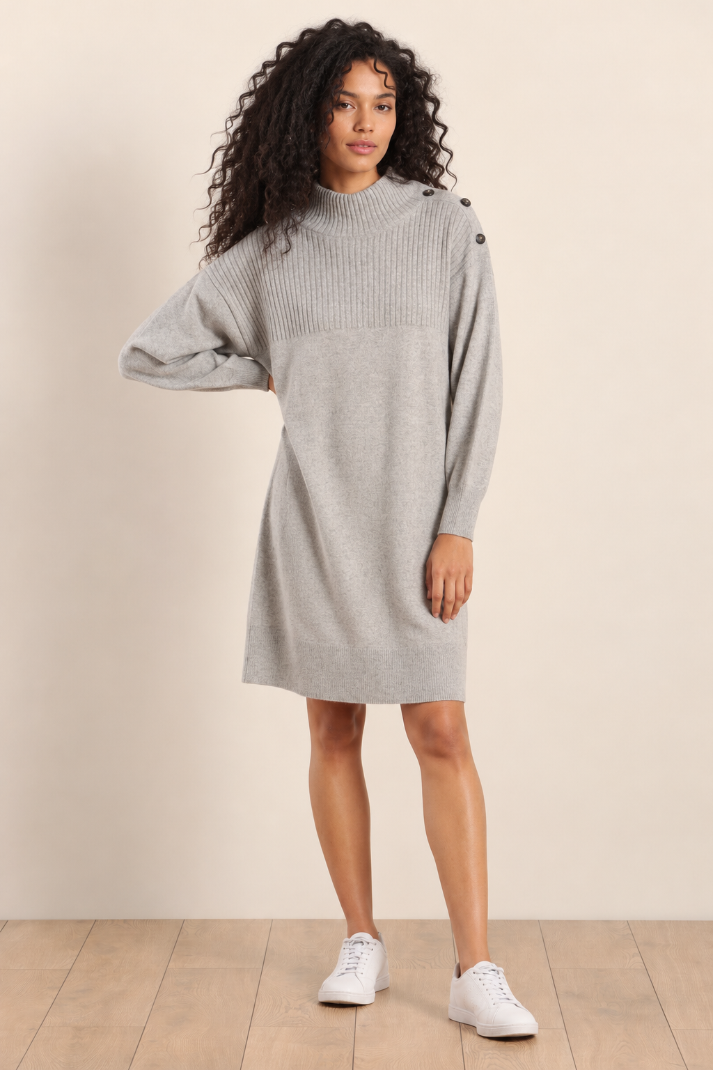 Robe courte RINA.