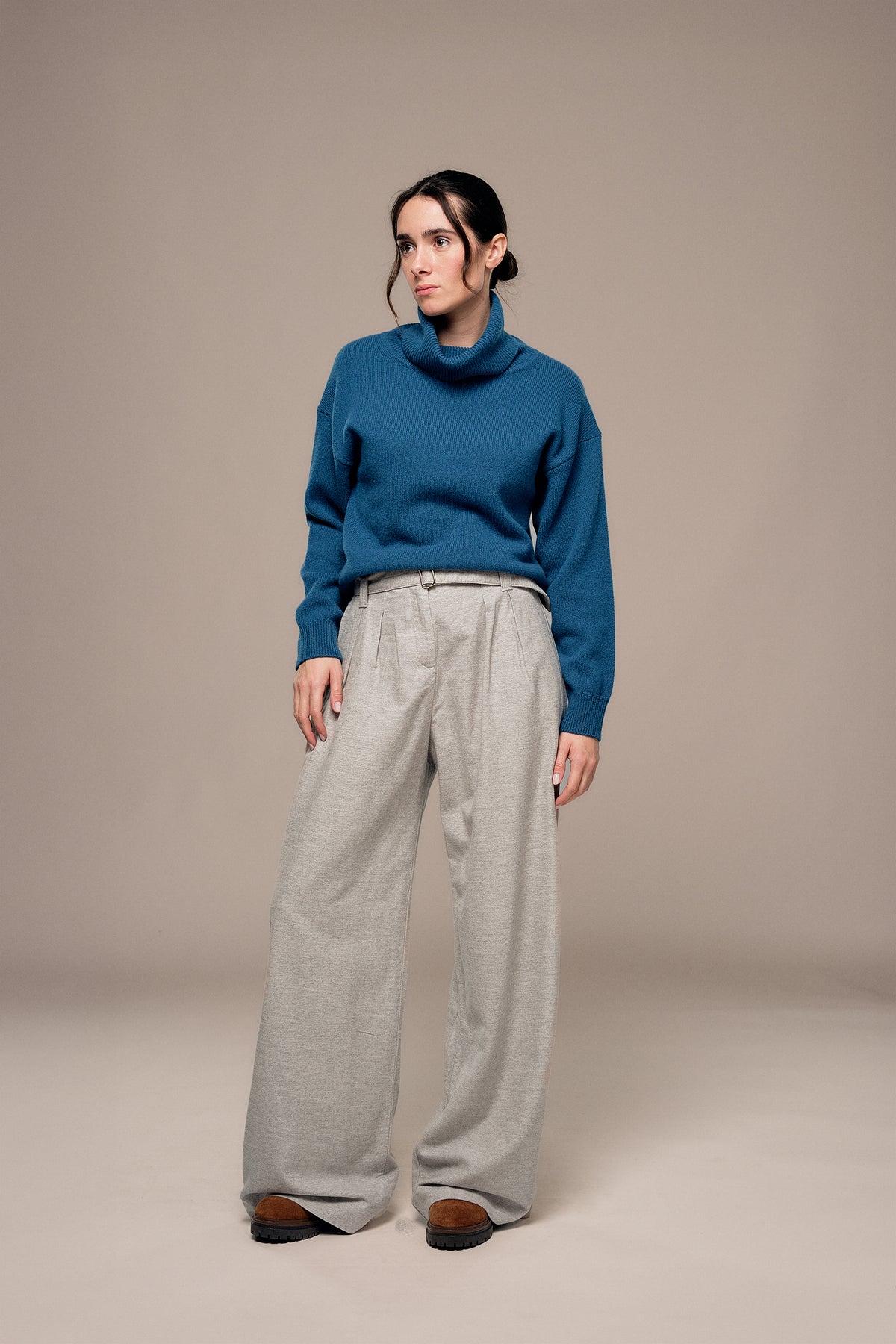 PAUZIK flannel trousers.