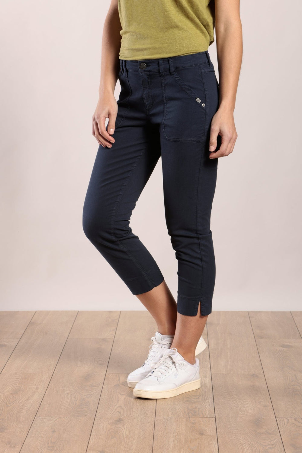 Pantalon Droit Fermeture Zippée Sous Rabat Boutonné Noir Mat De Misaine Femme - 2381595-noir00 Pantalon Droit Fermeture Zippée Sous Rabat Boutonné Noir Mat De Misaine Femme - 2381595-noir00