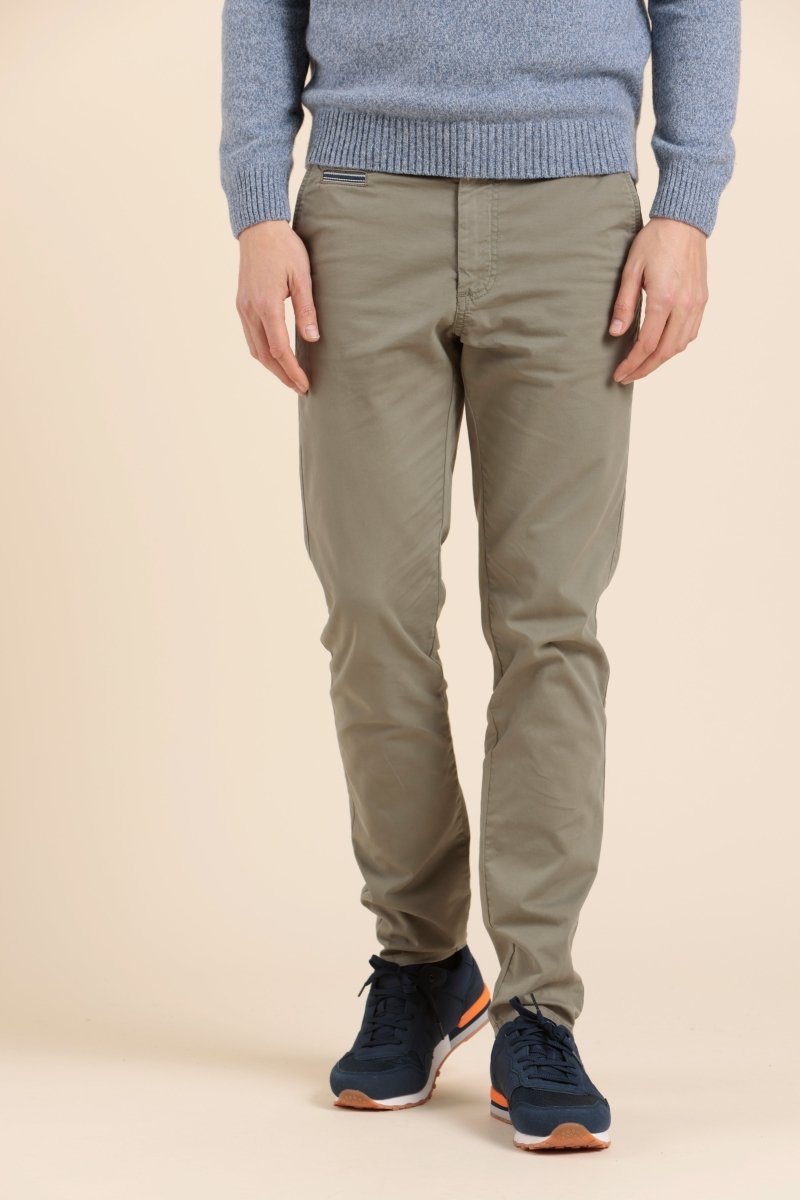 Pantalon chino en gabardine de coton Mat de Misaine