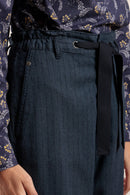 Pantalon taille élastiquée avec jambe arrondie en flanelle