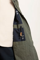Parka longue déperlante avec doublure imprimée