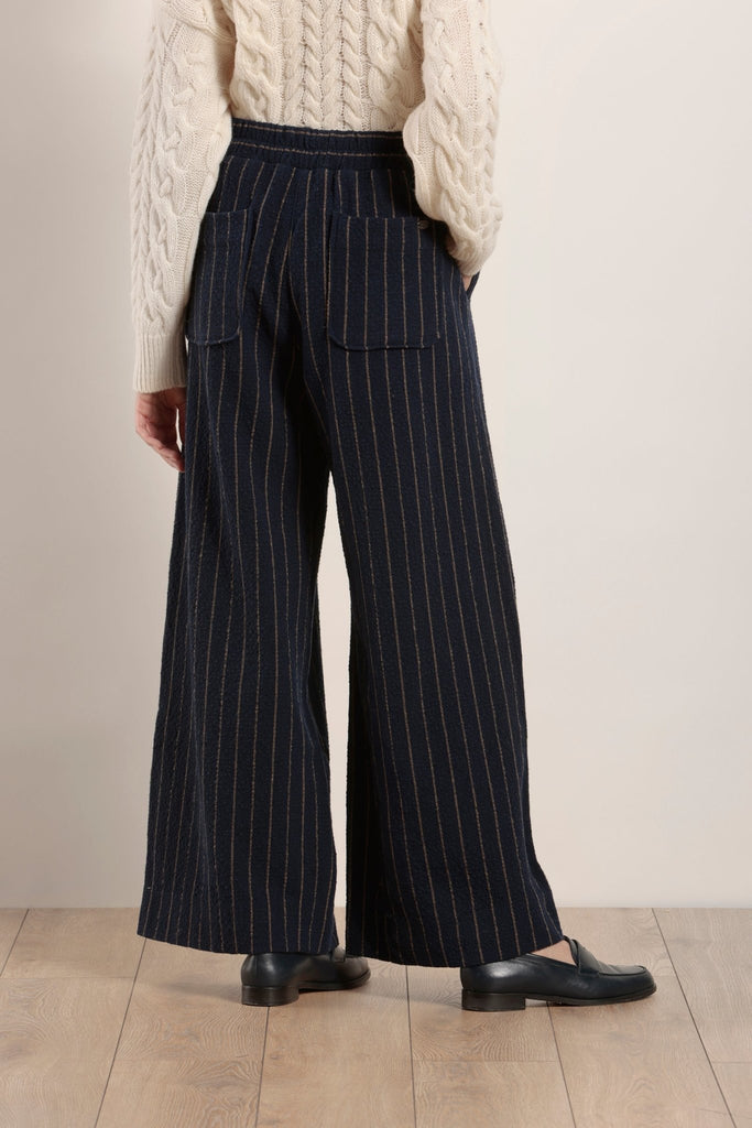 Pantalon large en lainage rayé
