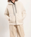 Blouson à capuche sherpa