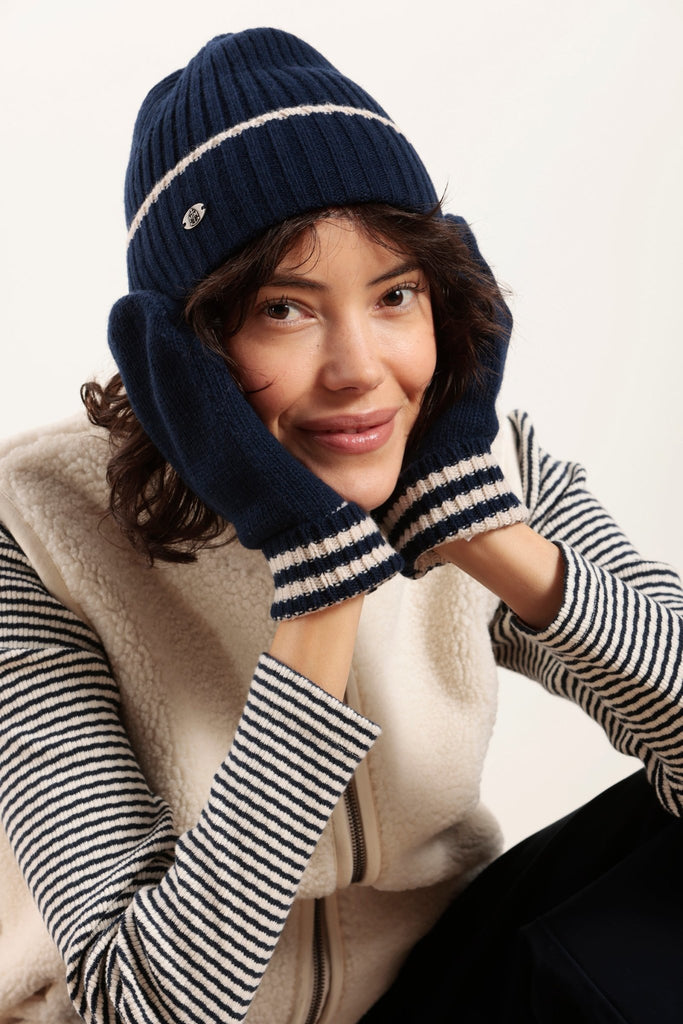 Bonnet en laine avec revers rayé